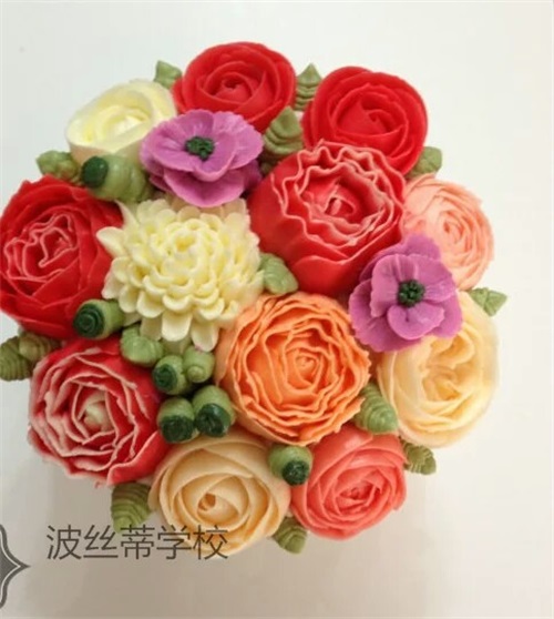 煙臺波斯蒂糕點培訓學校韓式裱花班開班啦！趕快來圍觀！