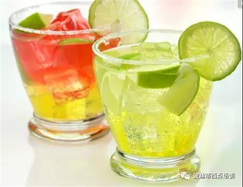 煙臺波絲蒂學校7月22日時尚冰品冷飲咖啡班開課啦！