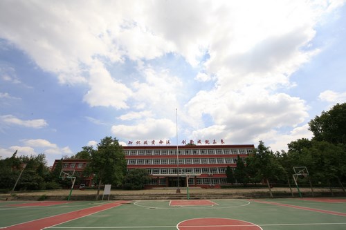 中國洛陽一拖技師學院有哪些熱門專業？