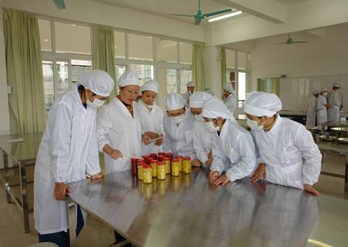 山東藍海職業學校食品加工技術專業教師水平如何？